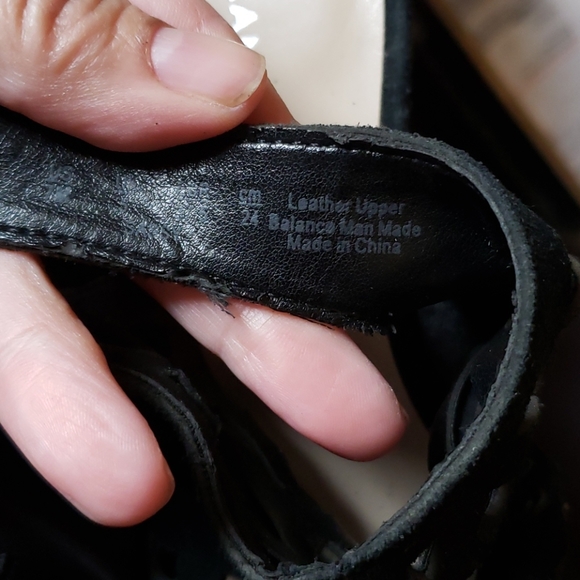 Franco Sarto Size 7 Wedge Heels - Picture 6 of 7